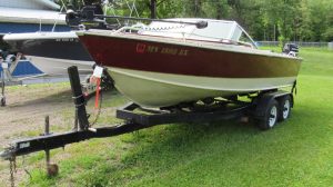 1985 Lund XRV 18 MerCruiser IO w/2011 6HP Mercury Kicker